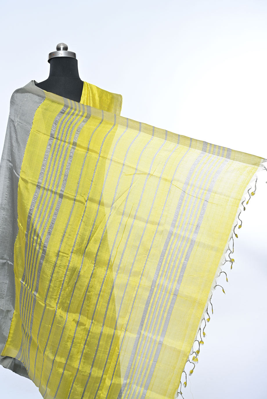 Gray Pure Mangalgiri Cotton Saree with Contrast Pallu and Plain Border