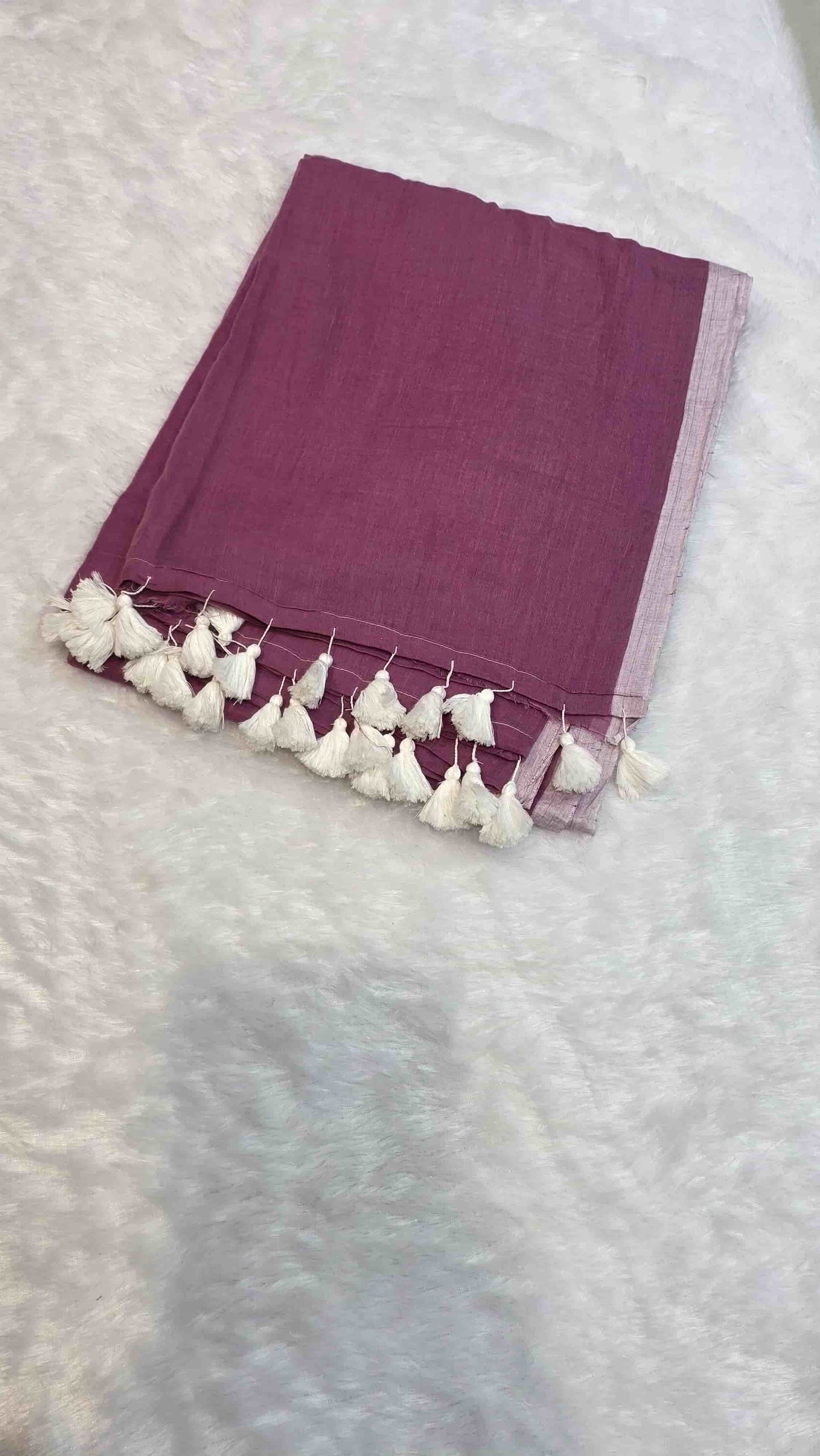 Plain wine mulmul cotton saree with contrasting border on pallu